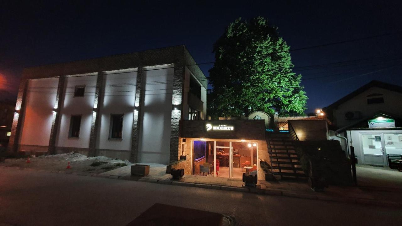 Castello Inn Smederevska Palanka Exterior foto